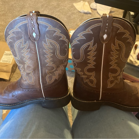 Justin gypsy boots - good used condition - 9.5 - Picture 4 of 8